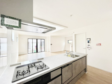 �L�b�`���@���������Ȃ��炲�Ƒ��Ƃ̉�b���y���߂�ΖʃJ�E���^�[�L�b�`��