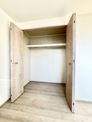 ���[�@�����Ղ�̎��[�X�y�[�X�ŉ��K�ɕ�点���� 