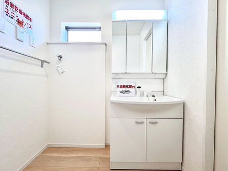 ʑEʏ@傫₷OʋŐʑ́AgȂ݃`FbN┧̂ɂ߂łB 