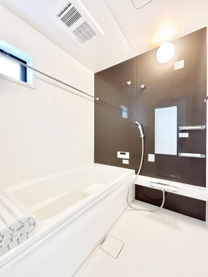 �����@����̔�������Ă���閾�邢�������̂���o�X���[��