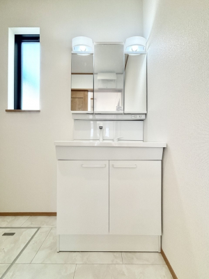 ʑEʏ@傫₷OʋŐʑ́AgȂ݃`FbN┧̂ɂ߂łB 