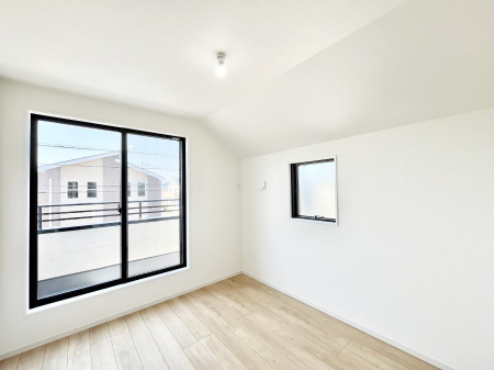 ���̑����ρ@�o���R�j�[���J�������v���X���Ă����m��