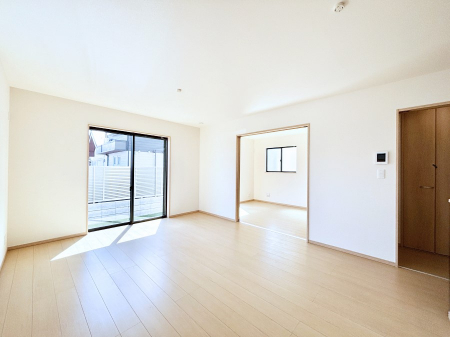 ���̑����ρ@�傫�ȑ����炽���Ղ�̗z���ƕ����������郊�r���O  