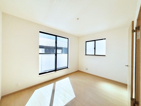 ���̑����ρ@���邢�o���R�j�[�T�C�h�ɗm����ݒu�B�ڊo�߂̗ǂ��Q���ɁB 