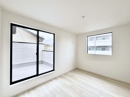 ���̑����ρ@�o���R�j�[���J�������v���X���Ă����m��