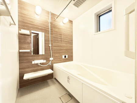 �����@����̔�������Ă���閾�邢�������̂���o�X���[��