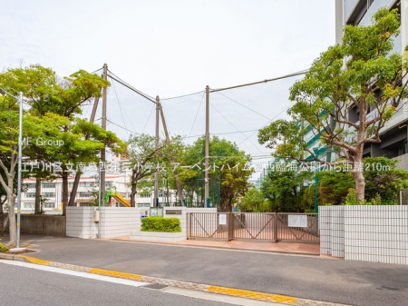 ���ӊ��@���w�Z 210m �]�ː�旧�슋����O���w�Z