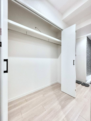 ���̑����ρ@�L�����[�B�|�������G�߂̏��������[���邱�Ƃ��ł��܂��B