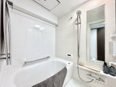 �����@����̔�������Ă���閾�邢�������̂���o�X���[��  