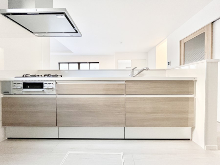 �L�b�`���@�������������I�ɁA�y�����I�V�X�e���L�b�`��