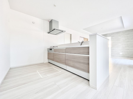 �L�b�`���@���������Ȃ��炲�Ƒ��Ƃ̉�b���y���߂�ΖʃJ�E���^�[�L�b�`��