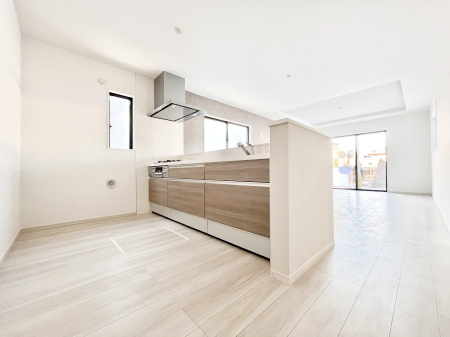 �L�b�`���@���������Ȃ��炲�Ƒ��Ƃ̉�b���y���߂�ΖʃJ�E���^�[�L�b�`��