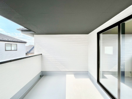 �o���R�j�[�@�㕔�ɉ������������Ă���̂ŋ}�ȉJ�̎��ɂ����S�ł��B