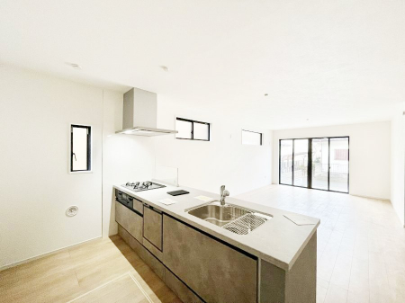 �L�b�`���@���������Ȃ��炲�Ƒ��Ƃ̉�b���y���߂�ΖʃJ�E���^�[�L�b�`��