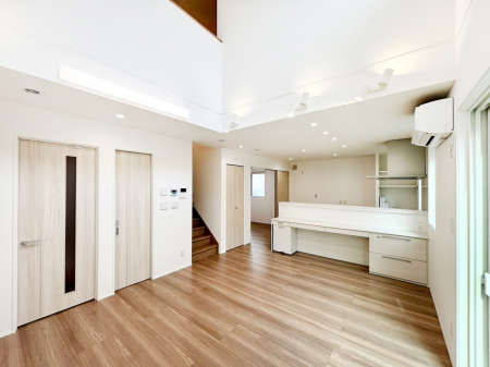 rO@Ƒ̘a₩ȉbĂBĴ郊rOłB  