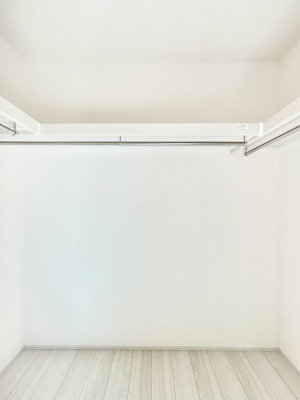 ̑@EH[NCN[[bgtŐԂLpł܂B