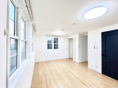 ���̑����ρ@�i�`�������ȃt���[�����O�͂ǂ�ȃC���e���A�ɂ��}�b�`�B  