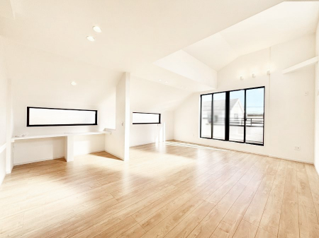 rO@rO㕔ɂ̗͐pB邢zɕ܂ԂŉƑcI