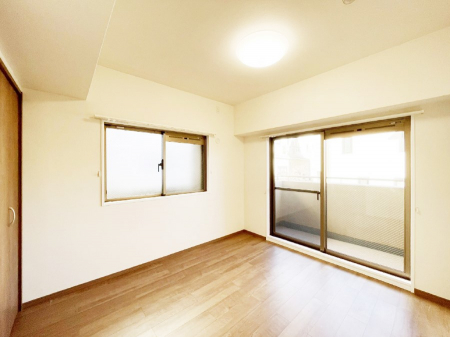 ���̑����ρ@�o���R�j�[���J�������v���X���Ă����m��