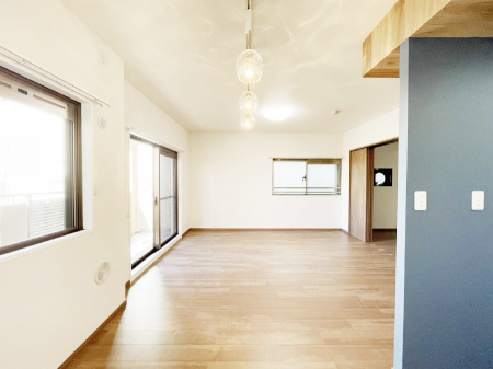 ���̑����ρ@�Ƒ������R�ƏW�܂�e���̃X�y�[�X�ɂȂ肻��