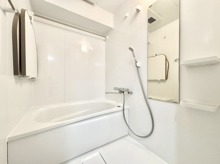 �����@����̔�������Ă���閾�邢�������̂���o�X���[��  �@