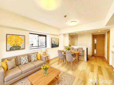 ���r���O�@�������������͋C�̂k�c�j�͉Ƒ��݂�Ȃ̉��K��ԁ��Ƌ��CG�ł�