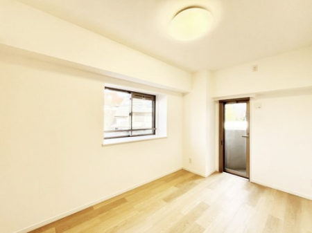 ���̑����ρ@�u�₩�ȓ��������������S�̂�D������ݍ���ł���܂�