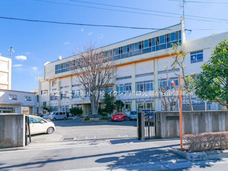 ӊ@wZ 740m s\񌎓cwZ