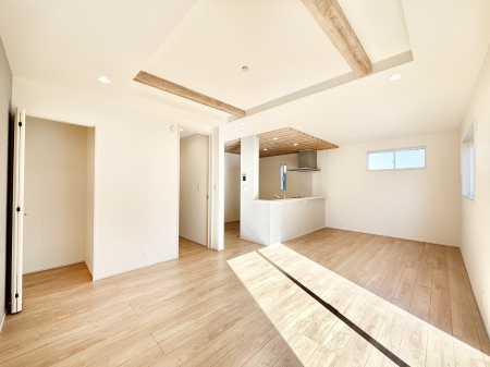 ���r���O�@�������ŊJ�����̂���܂�グ�V����̗p�������r���O�_�C�j���O