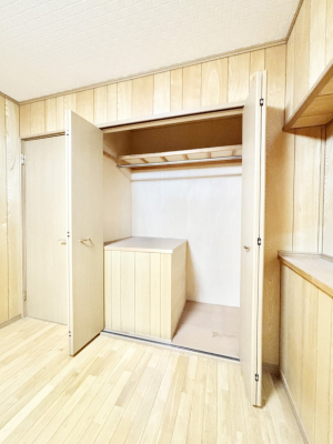 ���[�@�����Ղ�̎��[�X�y�[�X�ŉ��K�ɕ�点���� 