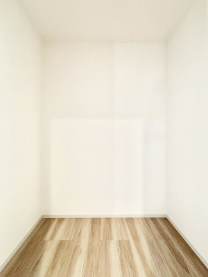 ���̑����ρ@�����Ղ�̔[�˃X�y�[�X�ŉ��K�ɕ�点����   