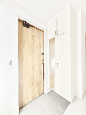 ���ց@���Ƒ��₨�q�l���C�����悭���o�}���ł��鉸�₩�ȕ��͋C�̌��ւł��B