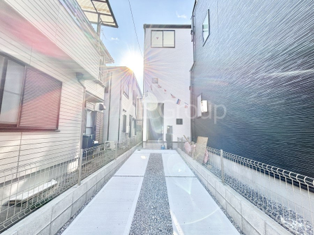 ���n�O�ώʐ^�@�������ꂽ�O�ρA�㎿�ȏZ��Ԃ��L���鎺���͉i�����S���ĉ߂�����Z���ł��B 