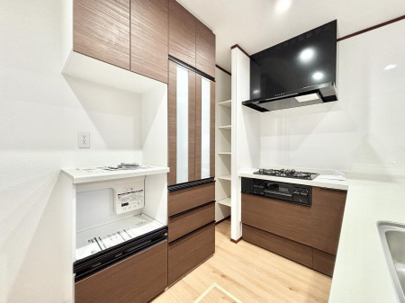 �L�b�`���@�J�b�v�{�[�h��ݒu�����[���̃L�b�`��  