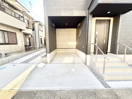 �@�����Ɍ������Ȃ����ԃX�y�[�X�B