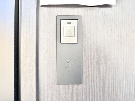 ���̑��@�X�}�[�g�ɊJ���ł���d�q�L�[