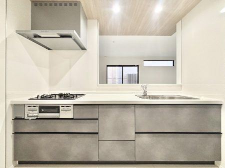 �L�b�`���@�������������I�ɁA�y�����I�V�X�e���L�b�`��  