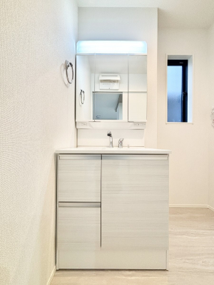 ���ʑ�E���ʏ��@���[�͂Ƌ@�\���ɗD�ꂽ���ʉ��ϑ�