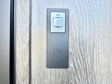 ���̑��@�X�}�[�g�ɊJ���ł���d�q�L�[�@