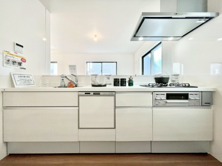 �L�b�`���@�������������I�ɁA�y�����I�V�X�e���L�b�`��   