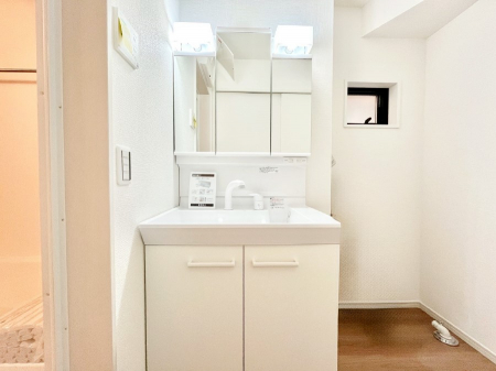 ���ʑ�E���ʏ��@���[�͂Ƌ@�\���ɗD�ꂽ���ʉ��ϑ� 