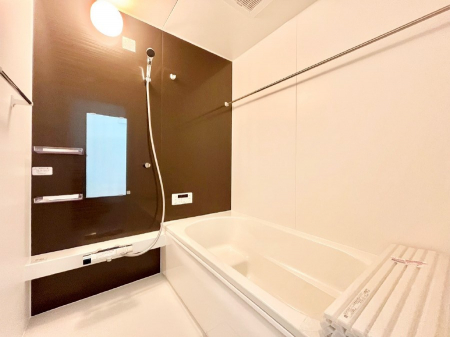 �����@����̔�������Ă���閾�邢�������̂���o�X���[�� 