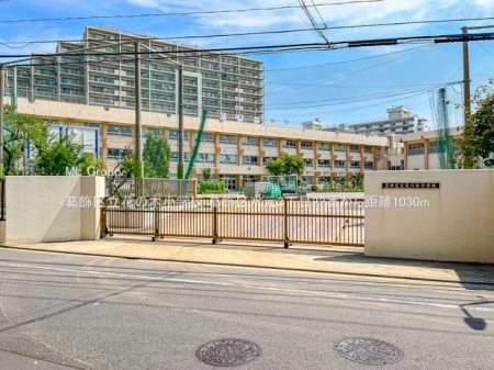 ���ӊ��@���w�Z 1030m �����旧�Ԃ̖؏��w�Z