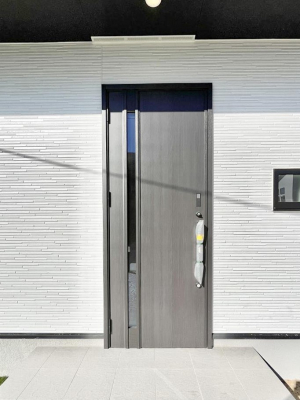 ���ց@��؂ȉƑ��A���q���o�}���錺�ցB