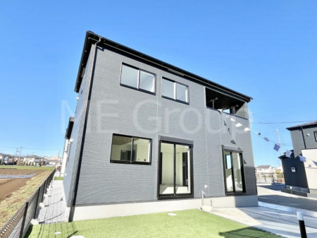 ���n�O�ώʐ^�@�������ꂽ�O�ρA�㎿�ȏZ��Ԃ��L���鎺���͉i�����S���ĉ߂�����Z���ł��B 