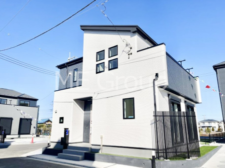 ���n�O�ώʐ^�@�������ꂽ�O�ρA�㎿�ȏZ��Ԃ��L���鎺���͉i�����S���ĉ߂�����Z���ł��B 