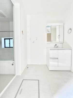 ���̑��@�L�X�Ƃ�Ƃ�̂��郉���h���[�X�y�[�X�B  