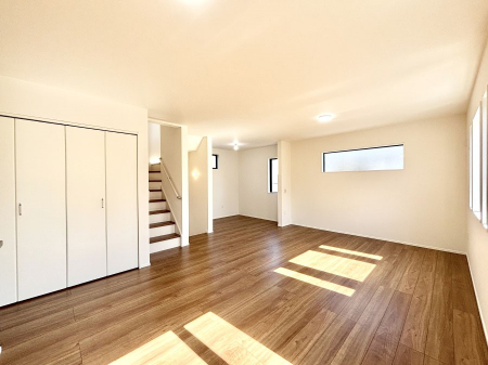 ���r���O�@���r���O�K�i���Ƒ��̏Ί�Ɖ�b���Ȃ��ł���܂�  