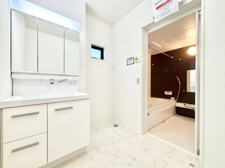 ���̑��@�������̂�����K��Ԃł��B�����̐g�x�x���C�����ǂ����g�������܂��B 