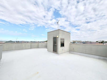 ���̑����ρ@�ݔ��u����v�̃A�E�g�h�A�X�y�[�X�̓v���C�o�V�[�������A�Ƒ��̑�؂ȏꏊ�B  